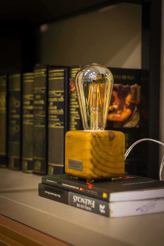 Móveis planejados de alto padrão para um escritório fino