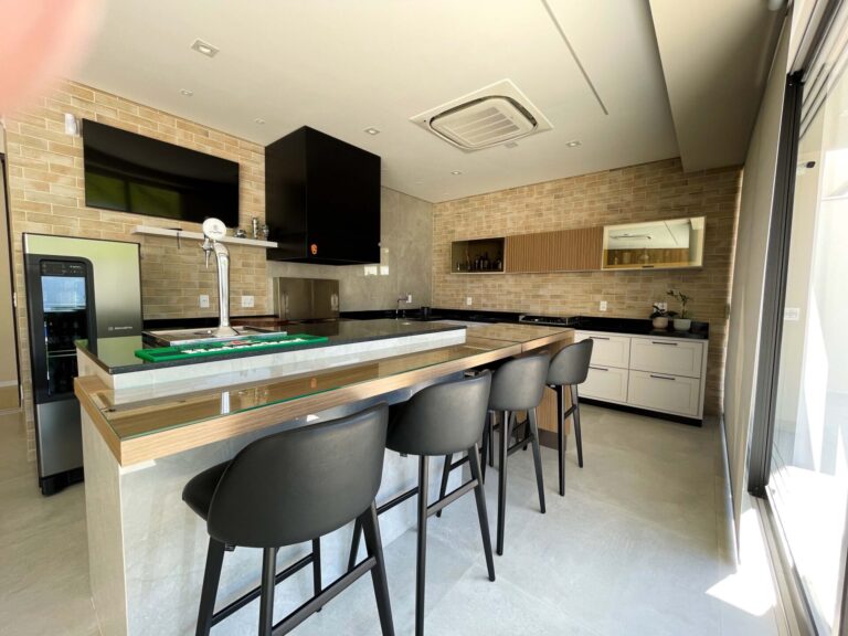 Área gourmet planejada com choperia