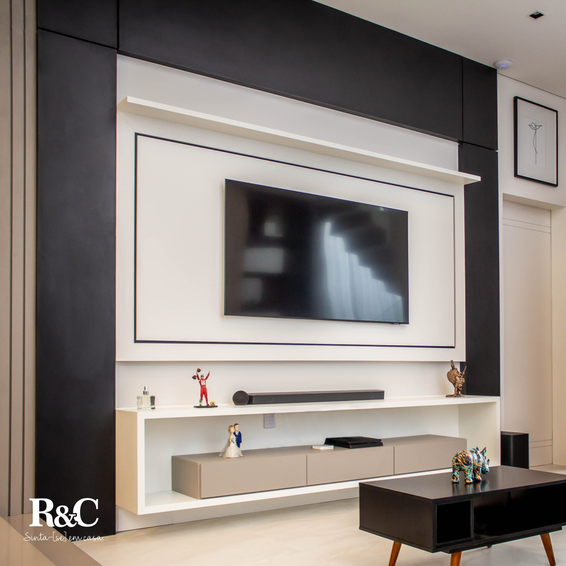 uma home planejada compacta com personalidade