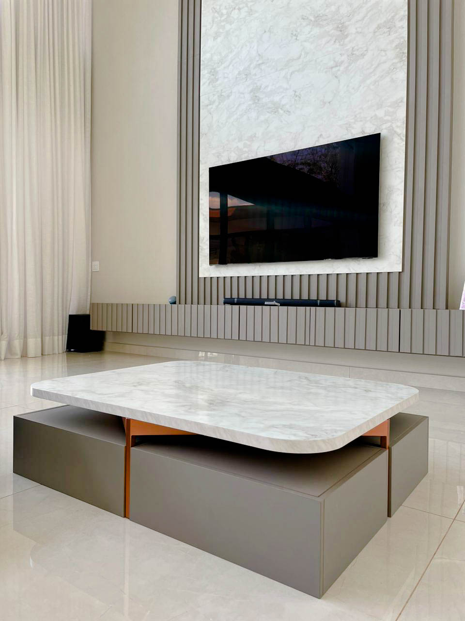 Um belissimo trabalho de designer de interior para complementar o resultado dessa belissima home planejada em Campinas