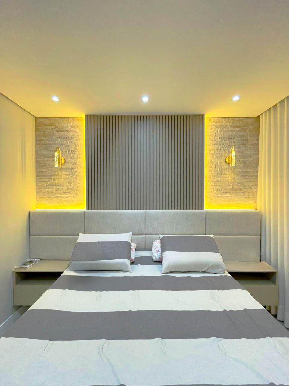 Quarto planejado compacto clean